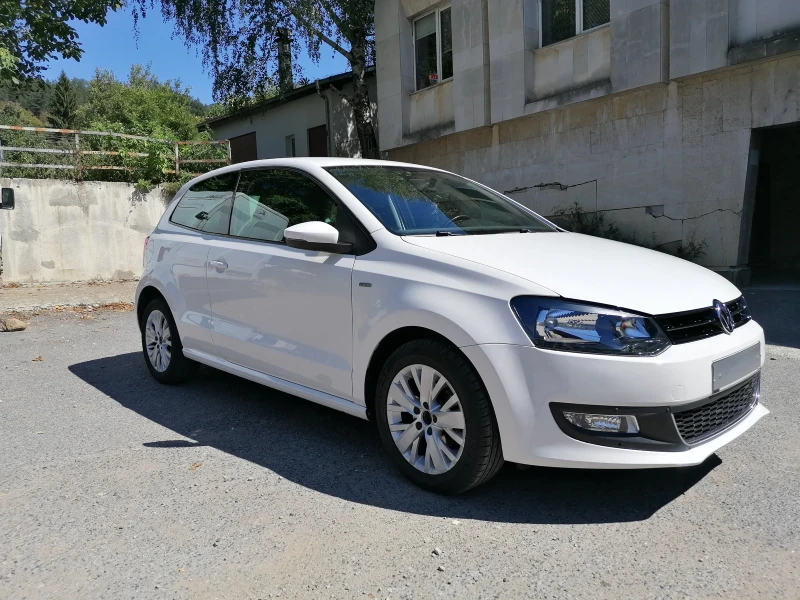 VW Polo Life, снимка 1 - Автомобили и джипове - 48234023