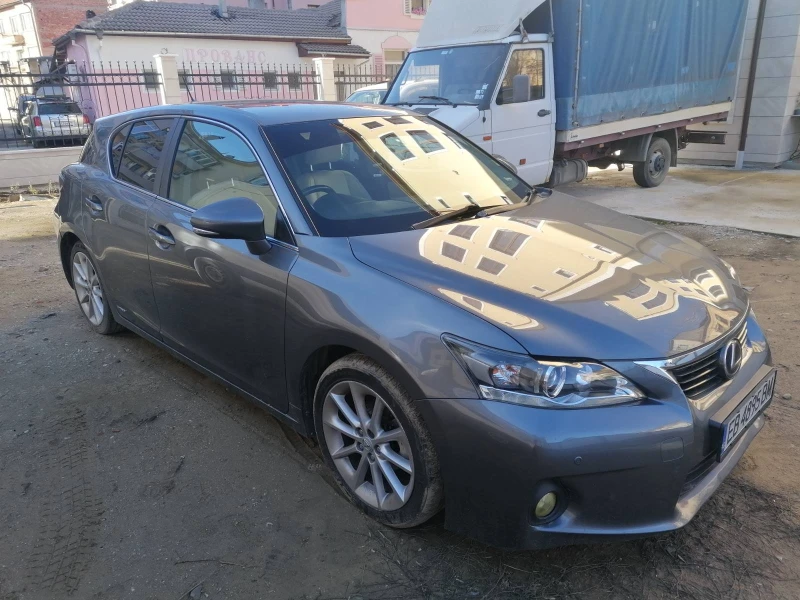 Lexus CT 200h, снимка 3 - Автомобили и джипове - 48510269