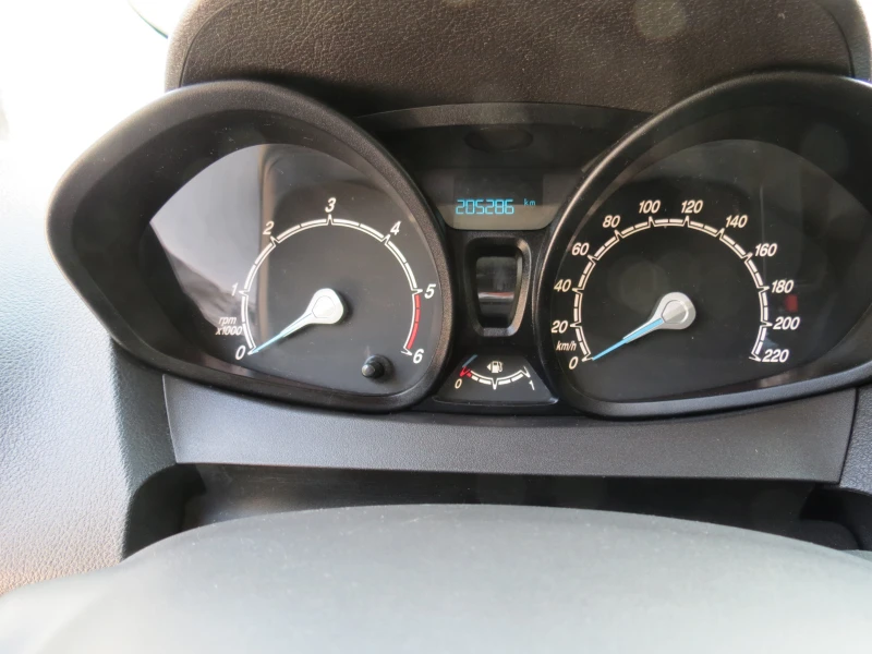 Ford Courier 1.5 TDCi 100PS, снимка 13 - Автомобили и джипове - 51901323