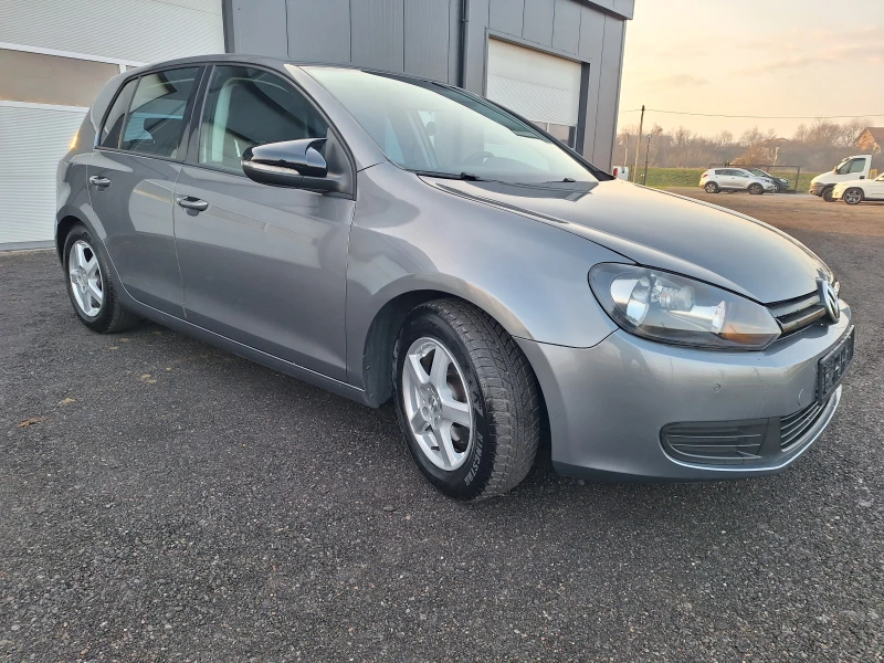 VW Golf 1.6tdi 105k.c, снимка 3 - Автомобили и джипове - 52885661