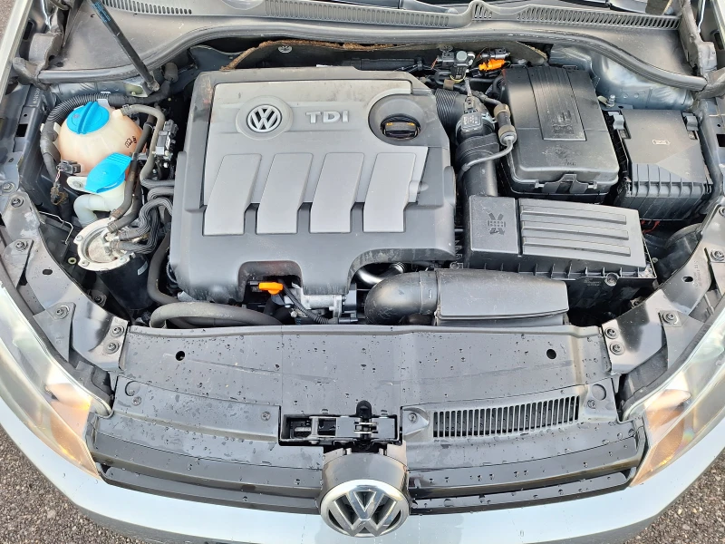 VW Golf 1.6tdi 105k.c, снимка 15 - Автомобили и джипове - 52885661