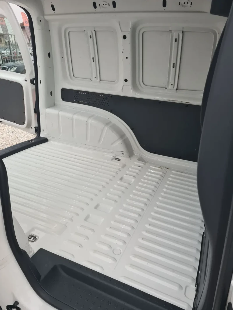 VW Caddy 2.0TDI euro 6x, снимка 10 - Автомобили и джипове - 53046564