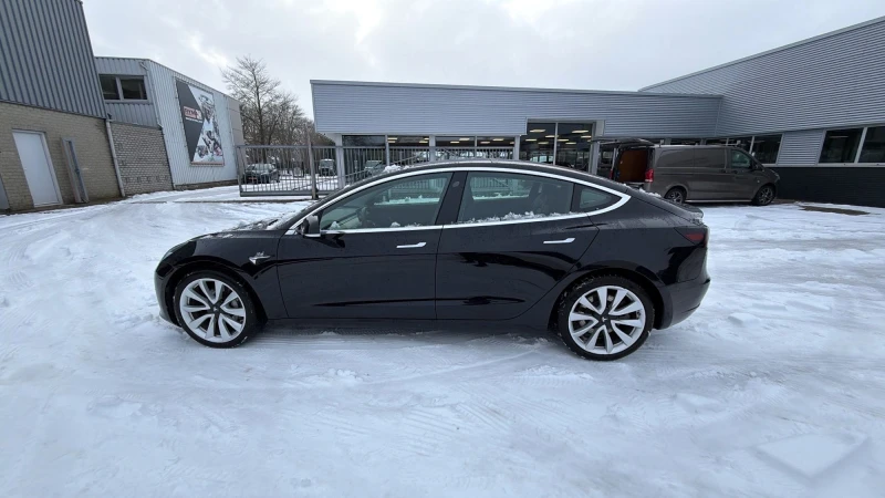 Tesla Model 3 Long Range AWD , снимка 5 - Автомобили и джипове - 53097351