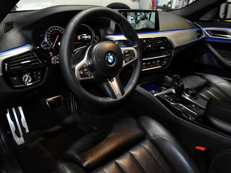 BMW 530 * xDrive * CARFAX * ЦЕНА ДО БГ, снимка 10 - Автомобили и джипове - 53155224