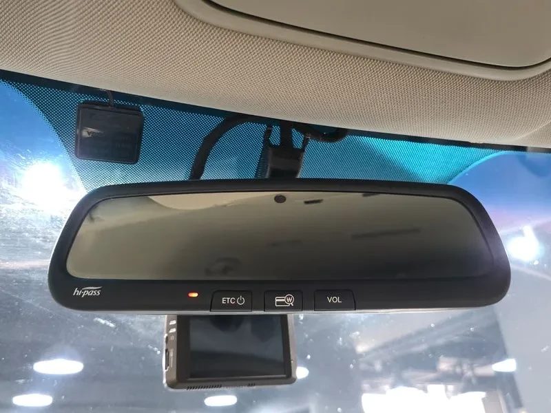 Kia Carnival 9-Seater Luxury, снимка 17 - Автомобили и джипове - 55642997