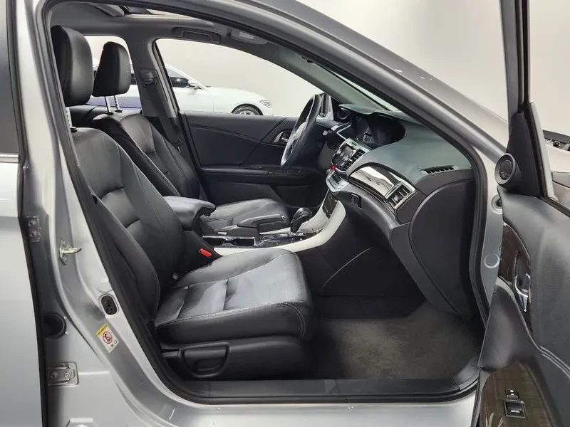 Honda Accord 2.4 9Th Generation, снимка 11 - Автомобили и джипове - 55920869