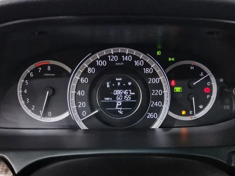 Honda Accord 2.4 9Th Generation, снимка 8 - Автомобили и джипове - 55920869