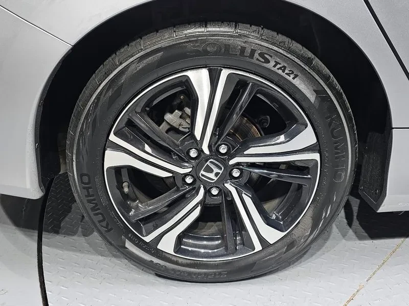 Honda Civic 2.0 10Th Generation, снимка 5 - Автомобили и джипове - 56354149