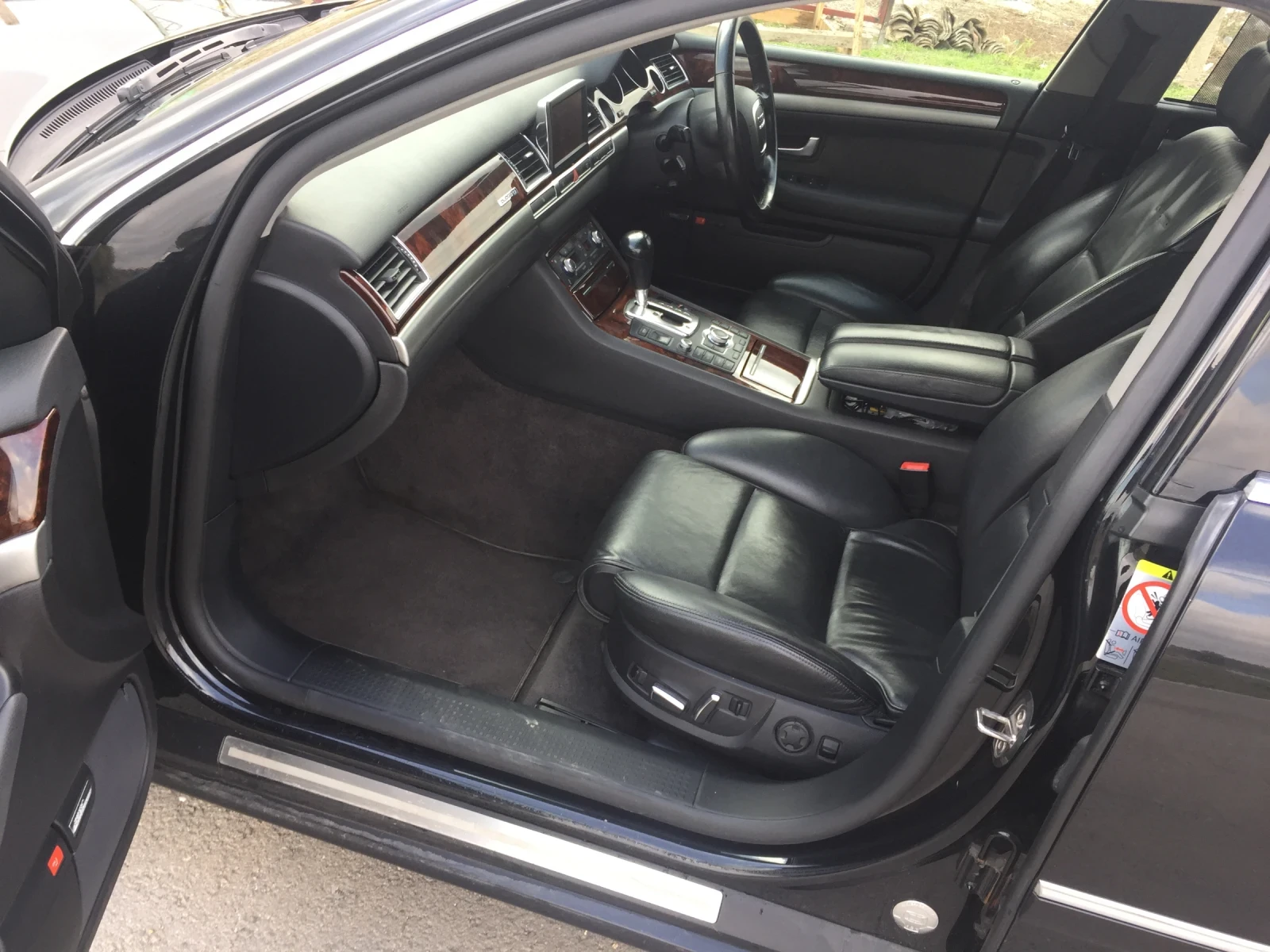 Audi A8 4.2 Bi-TDI 326 2007 - изображение 8