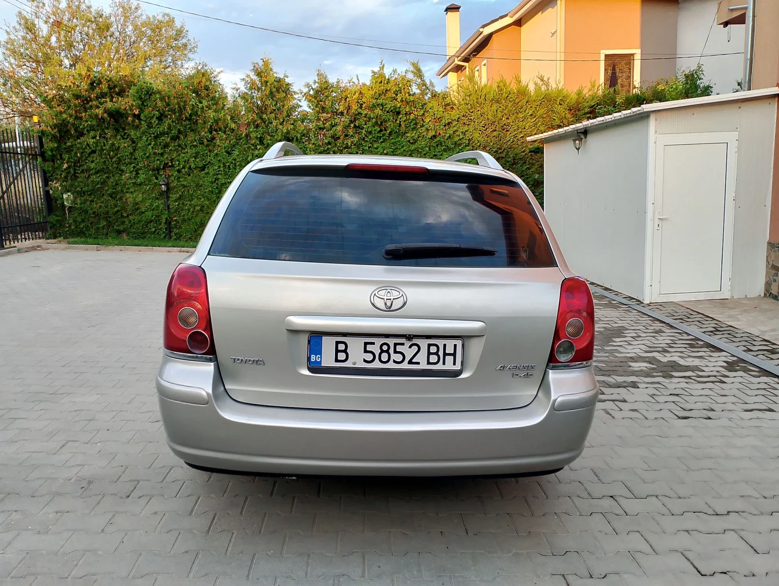 Toyota Avensis 2.2 D4D diesel 150 к.с. - изображение 5