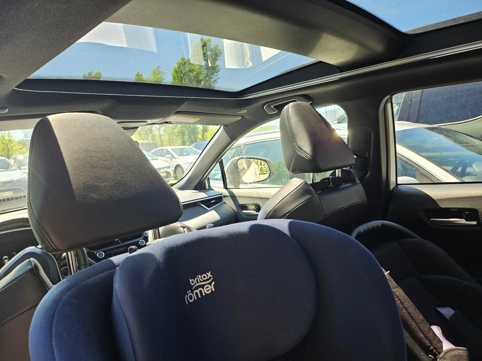 Toyota Corolla Cross Luxury - изображение 8