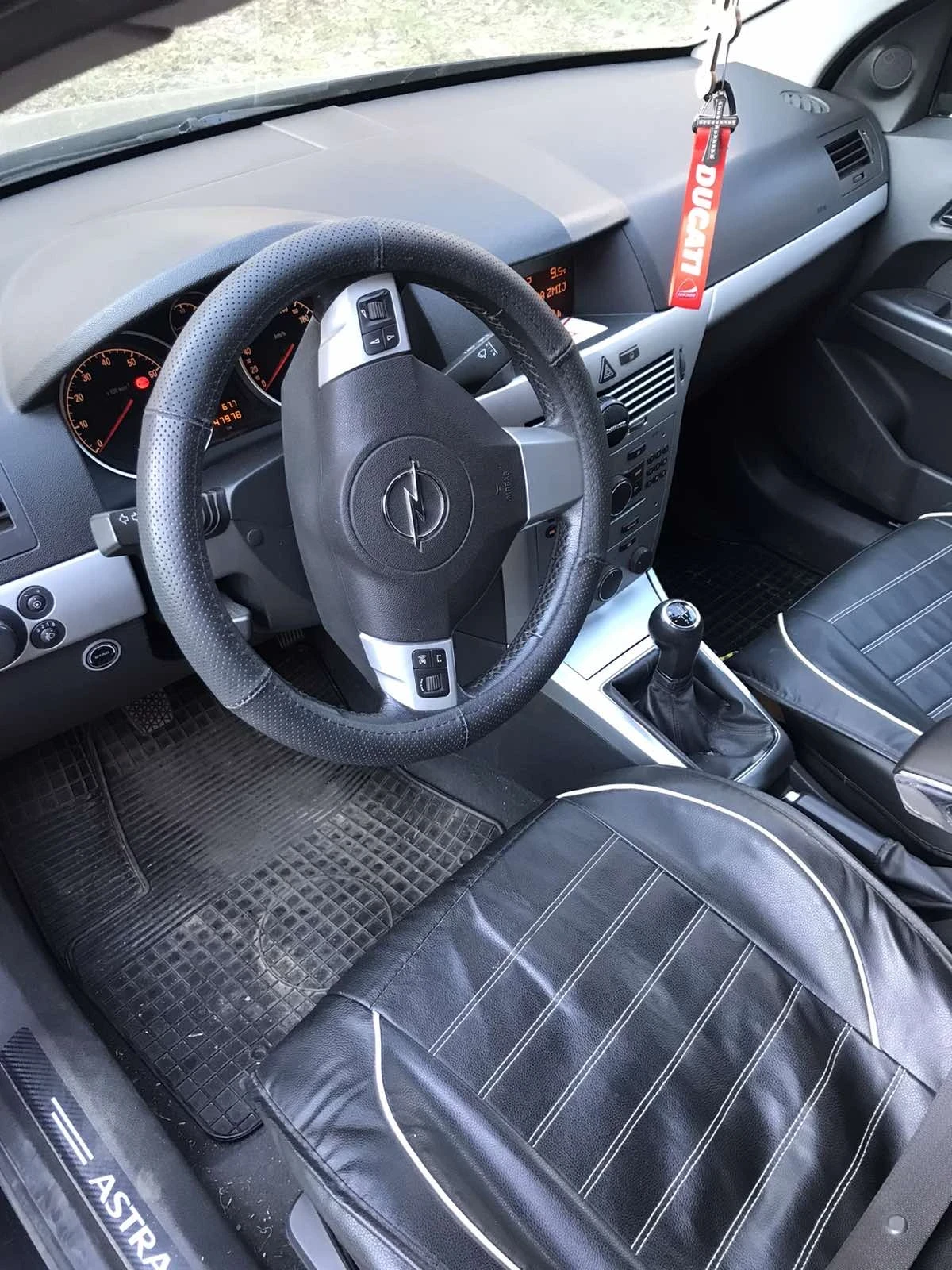 Opel Astra Astra H - изображение 8