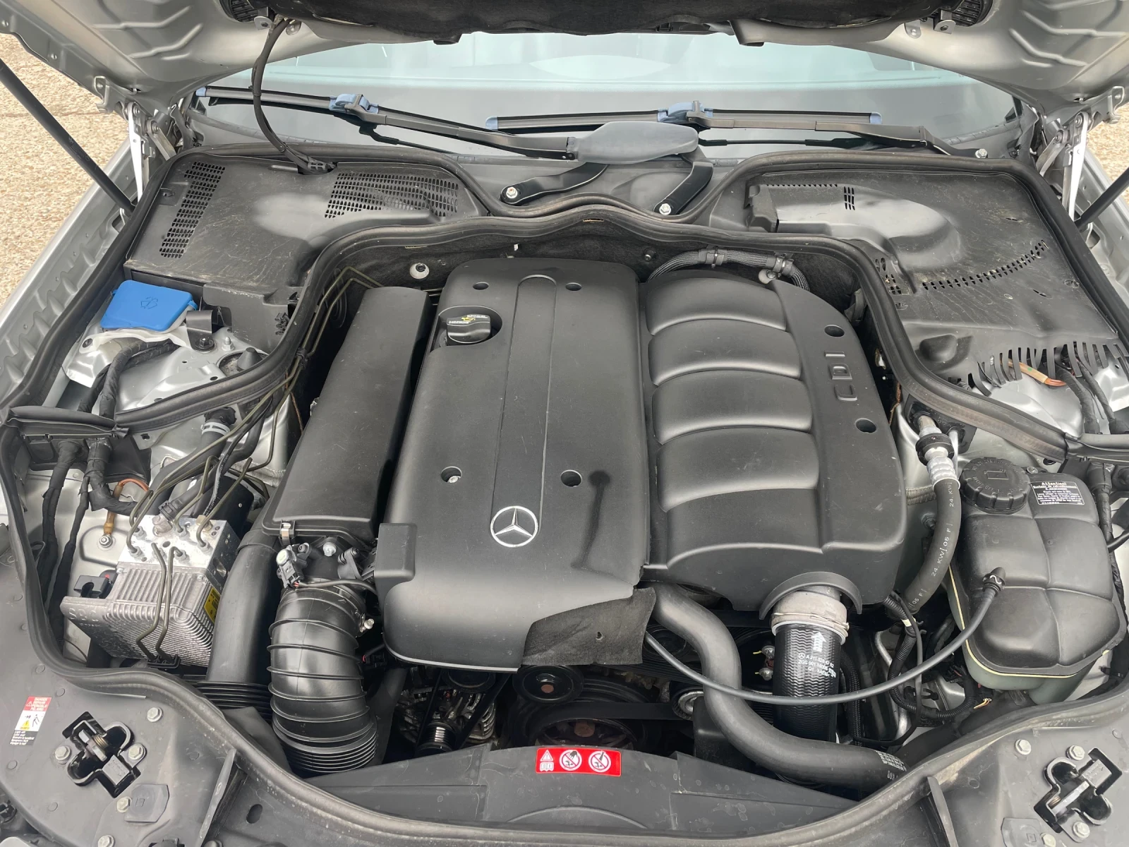 Mercedes-Benz E 220 CDI AVANTGARDE | Mobile.bg — изображение 17