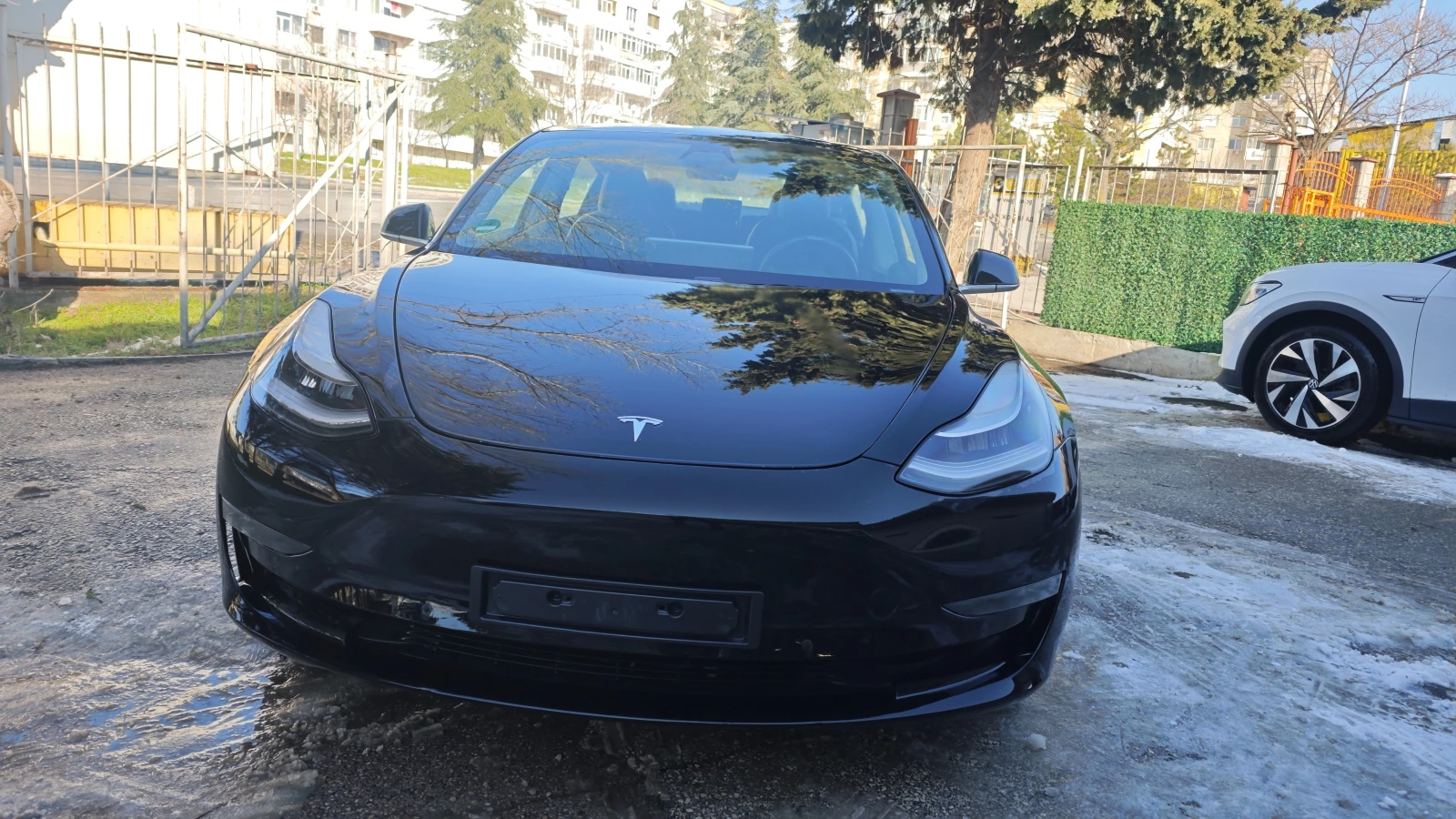 Tesla Model 3 Long Range AWD  - изображение 3