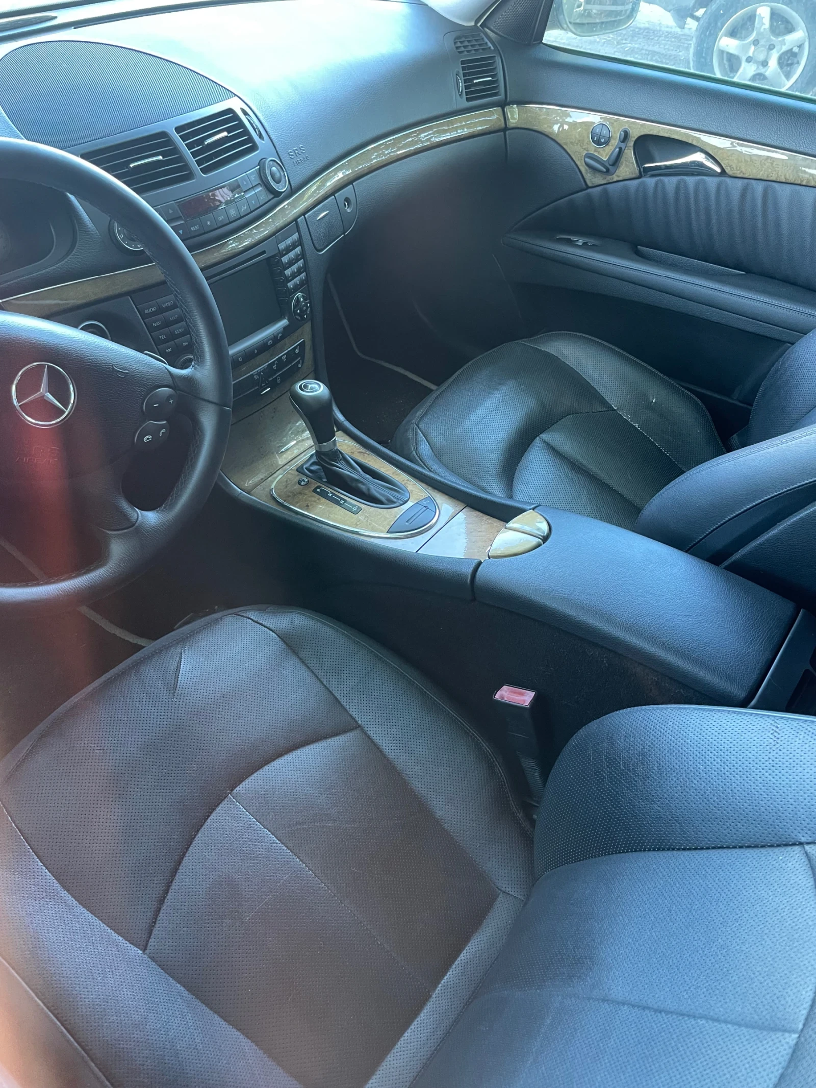 Mercedes-Benz E 350  - изображение 2