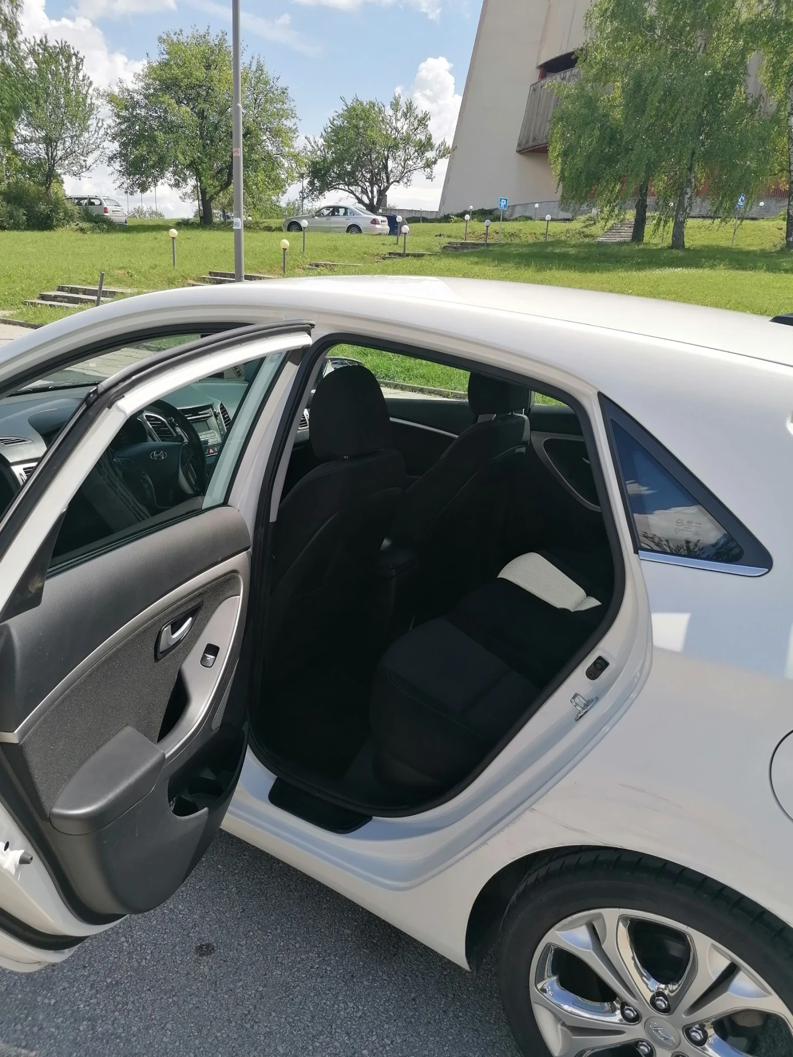 Hyundai I30 1.6, снимка 7 - Автомобили и джипове - 53904495