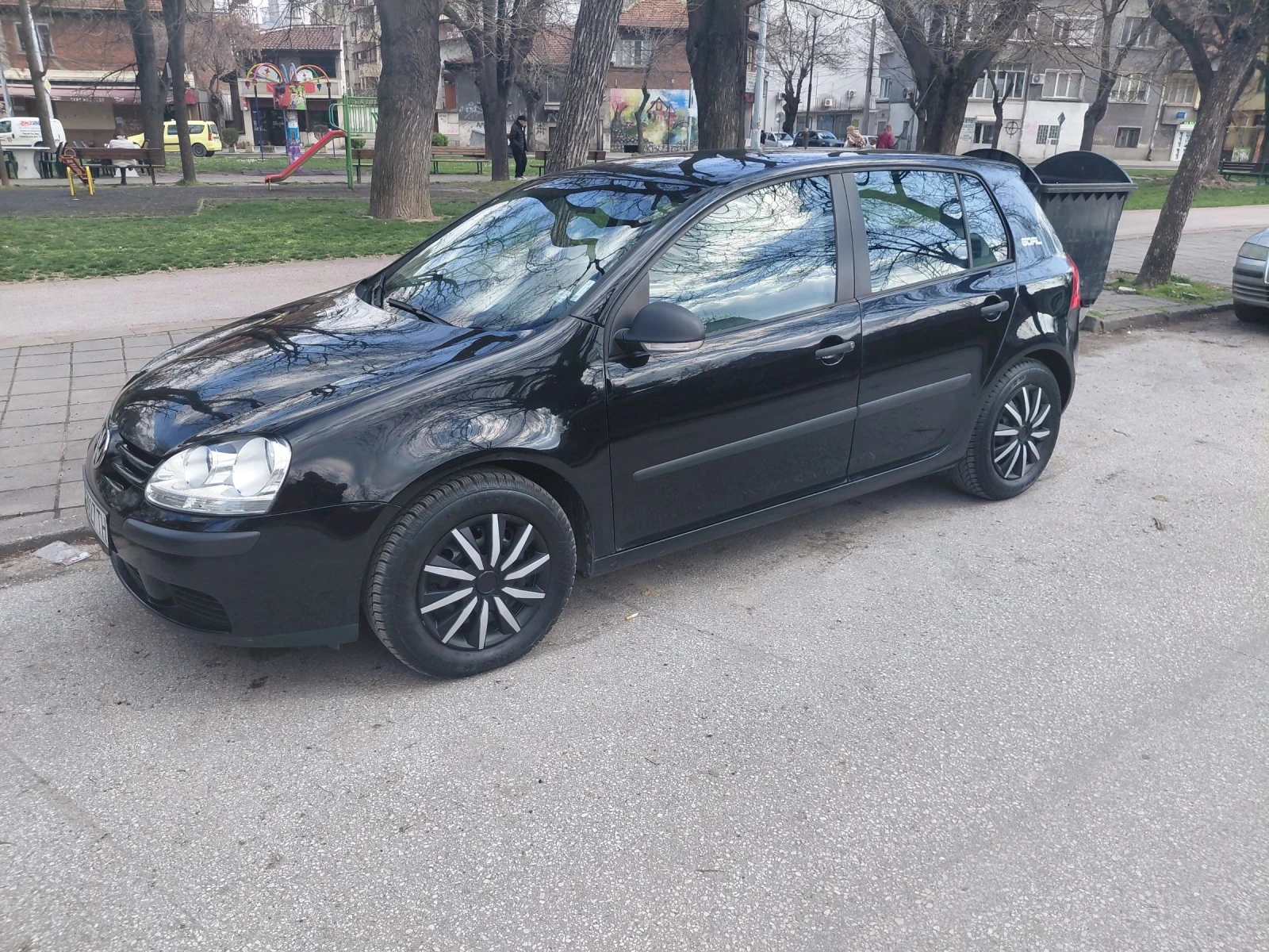 VW Golf 1.9, снимка 10 - Автомобили и джипове - 53976057