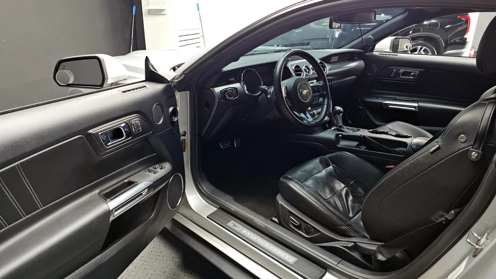 Ford Mustang 2.3 ECOBOOST* �����* ������ ���� | Mobile.bg � ����������� 8