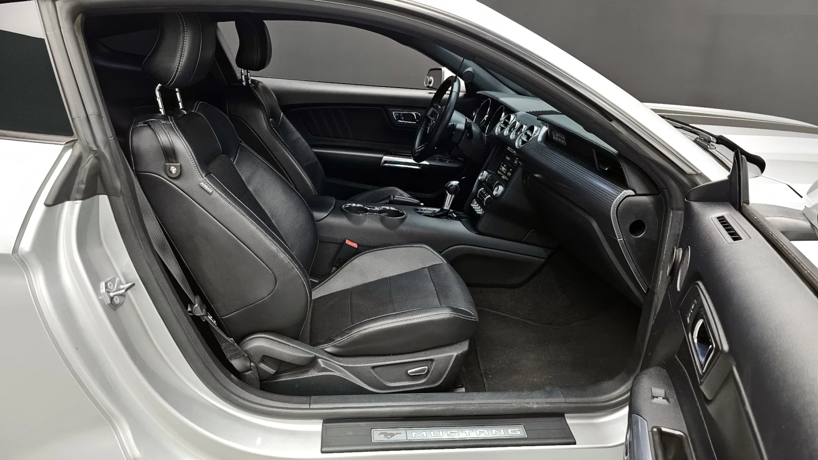 Ford Mustang 2.3 ECOBOOST* �����* ������ ���� | Mobile.bg � ����������� 12