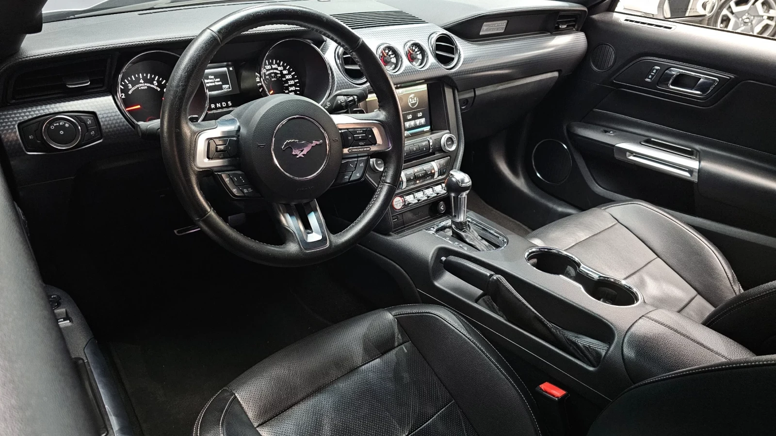 Ford Mustang 2.3 ECOBOOST* �����* ������ ���� | Mobile.bg � ����������� 6