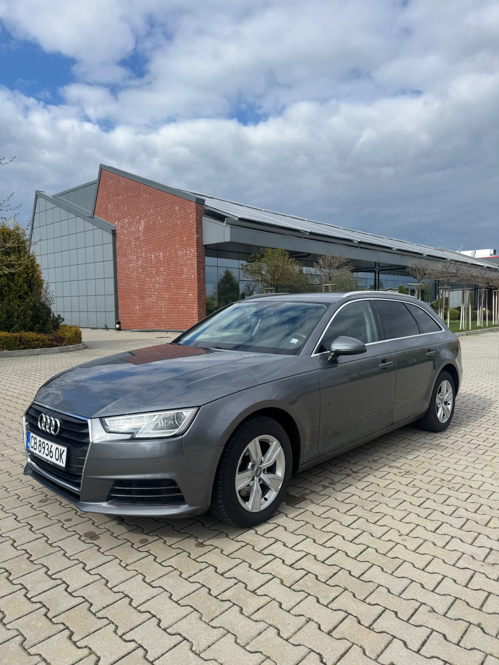 Audi A4 2.0 TDI, снимка 2 - Автомобили и джипове - 54381407