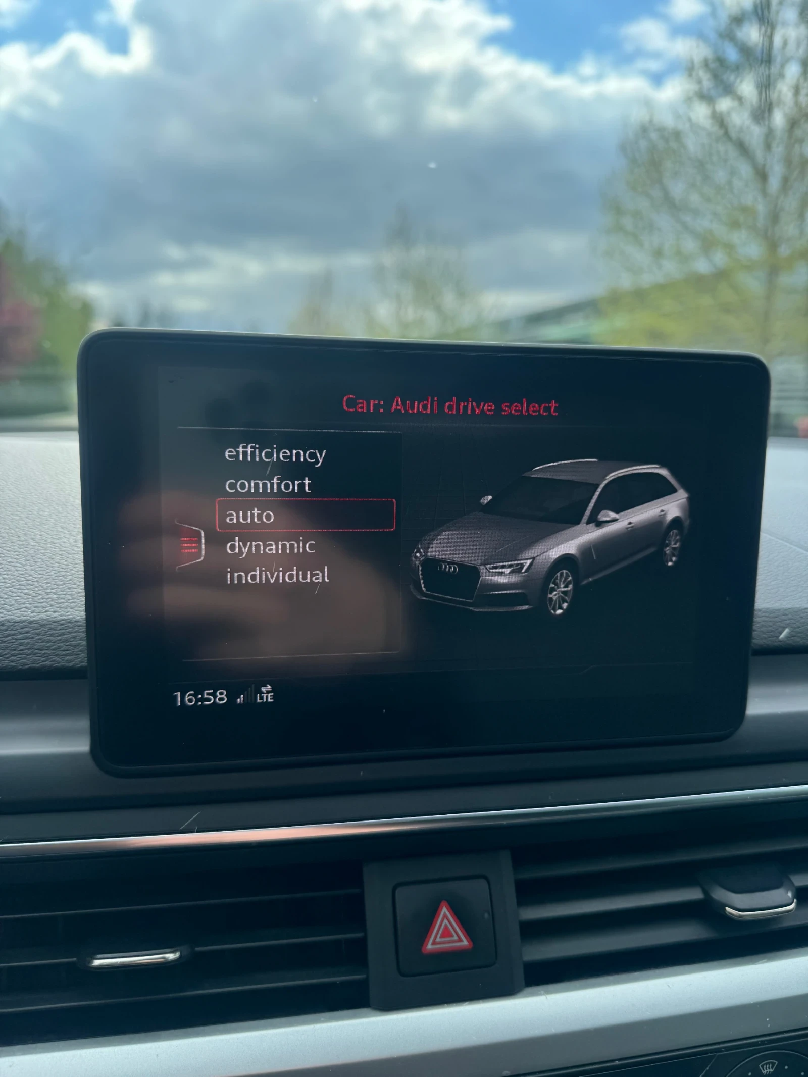Audi A4 2.0 TDI, снимка 12 - Автомобили и джипове - 54381407