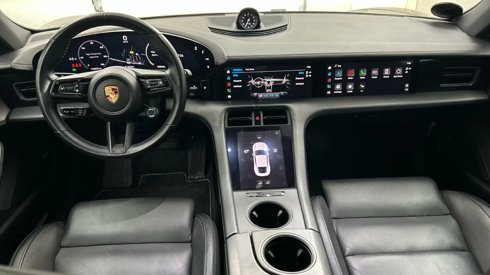 Porsche Taycan 4S/571HP/93KWH/CHRONO/MATRIX/BOSE/PANO/360/392z, снимка 4 - Автомобили и джипове - 54428508