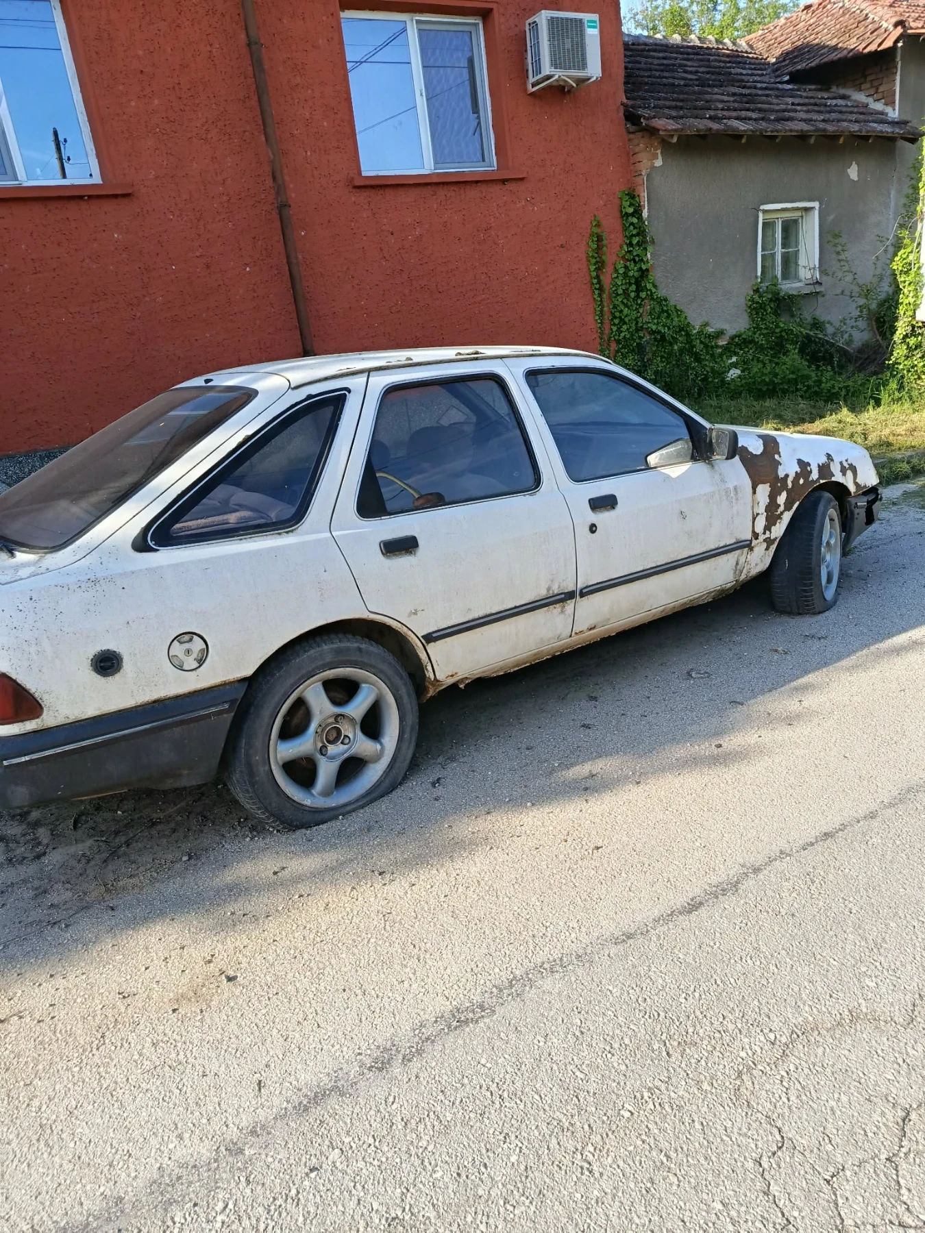 Ford Sierra, снимка 4 - Автомобили и джипове - 54447485