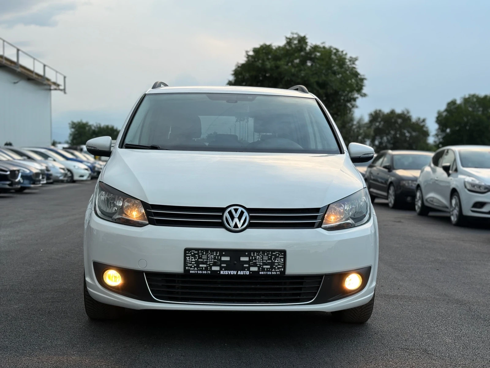 VW Touran Facelift 1.4 150кс CNG Navi , снимка 3 - Автомобили и джипове - 55355060
