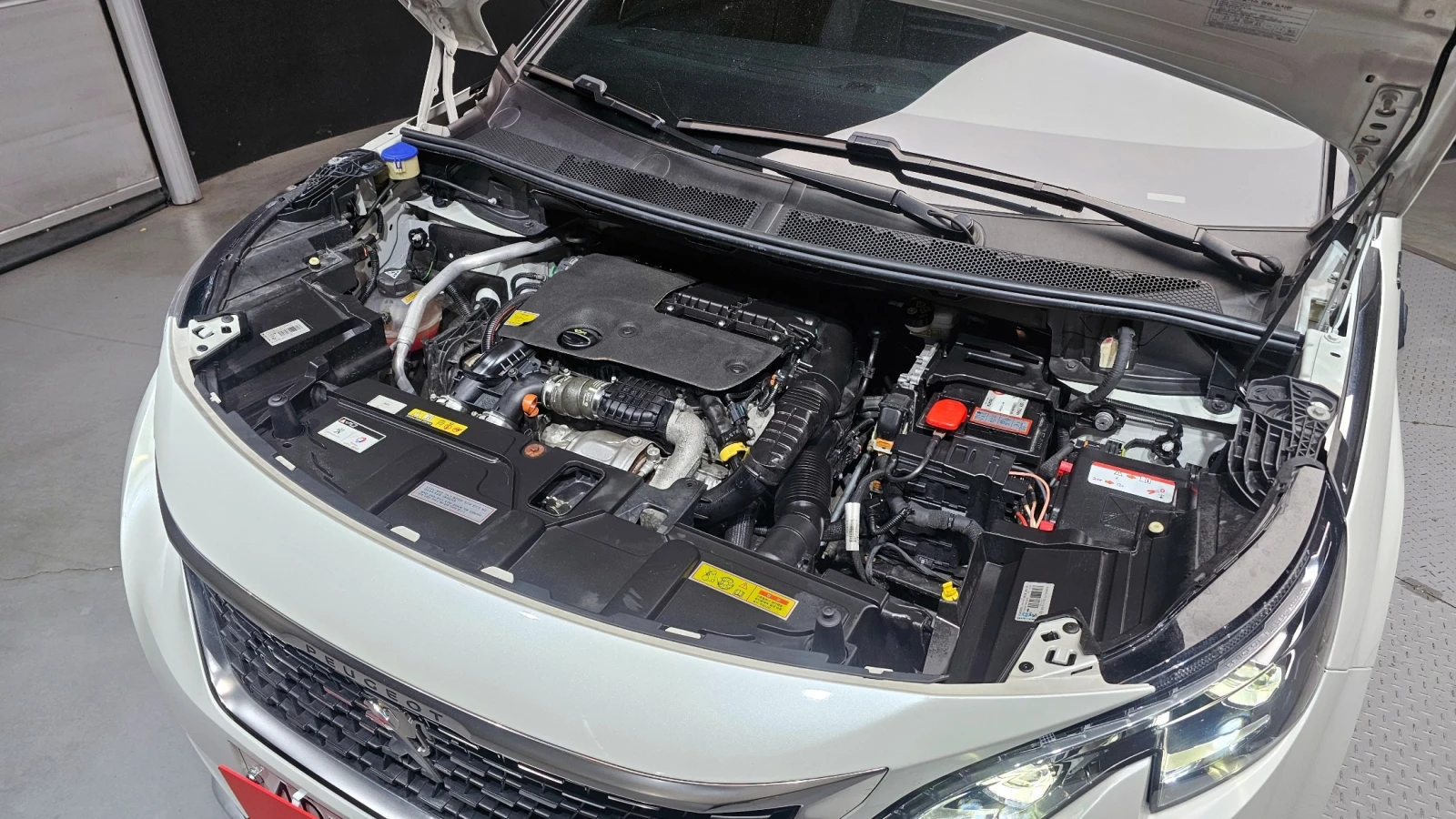 Peugeot 3008 1.6 BlueHDi GT Line , снимка 7 - Автомобили и джипове - 55594918