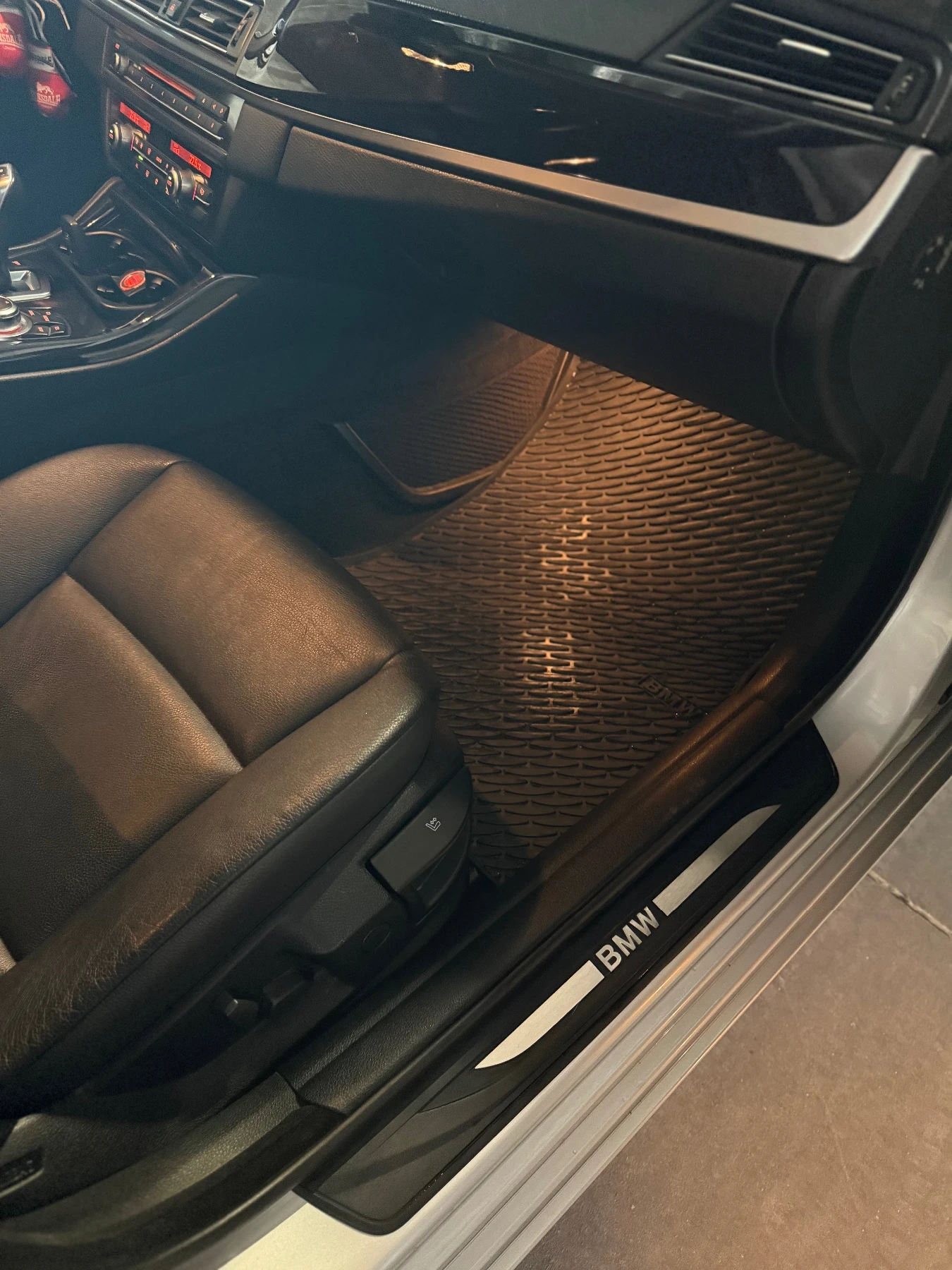 BMW 530 F10 530 xd, снимка 12 - Автомобили и джипове - 55611927