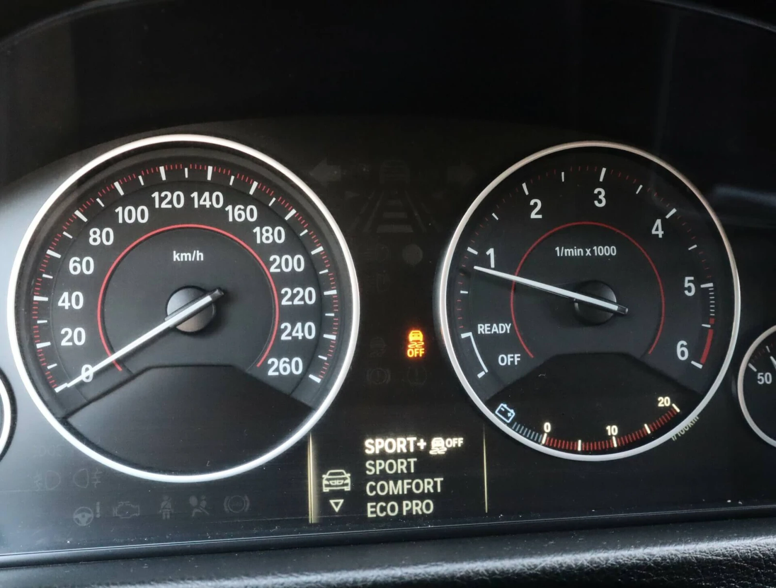BMW 320 d/Harman Kardon/Sport/PDC/Подгрев, снимка 13 - Автомобили и джипове - 55676138