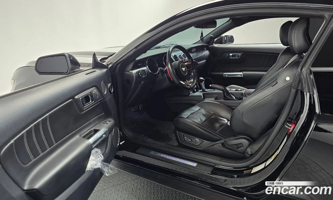 Ford Mustang Coupe, снимка 10 - Автомобили и джипове - 56120015