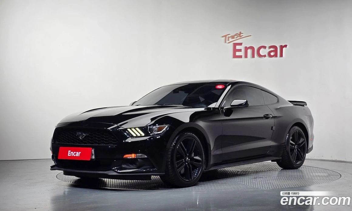 Ford Mustang Coupe
