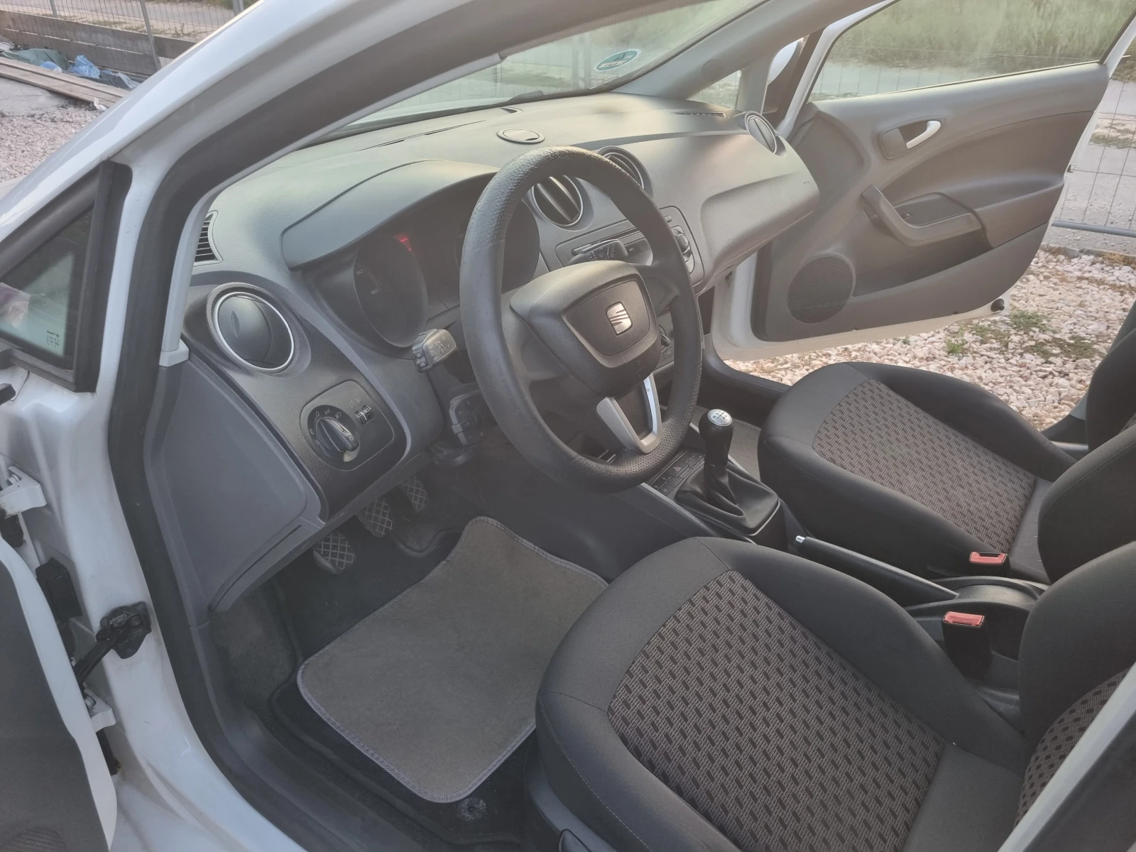 Seat Ibiza 1.6TDI INDIVIDUAL  | Mobile.bg � ����������� 9