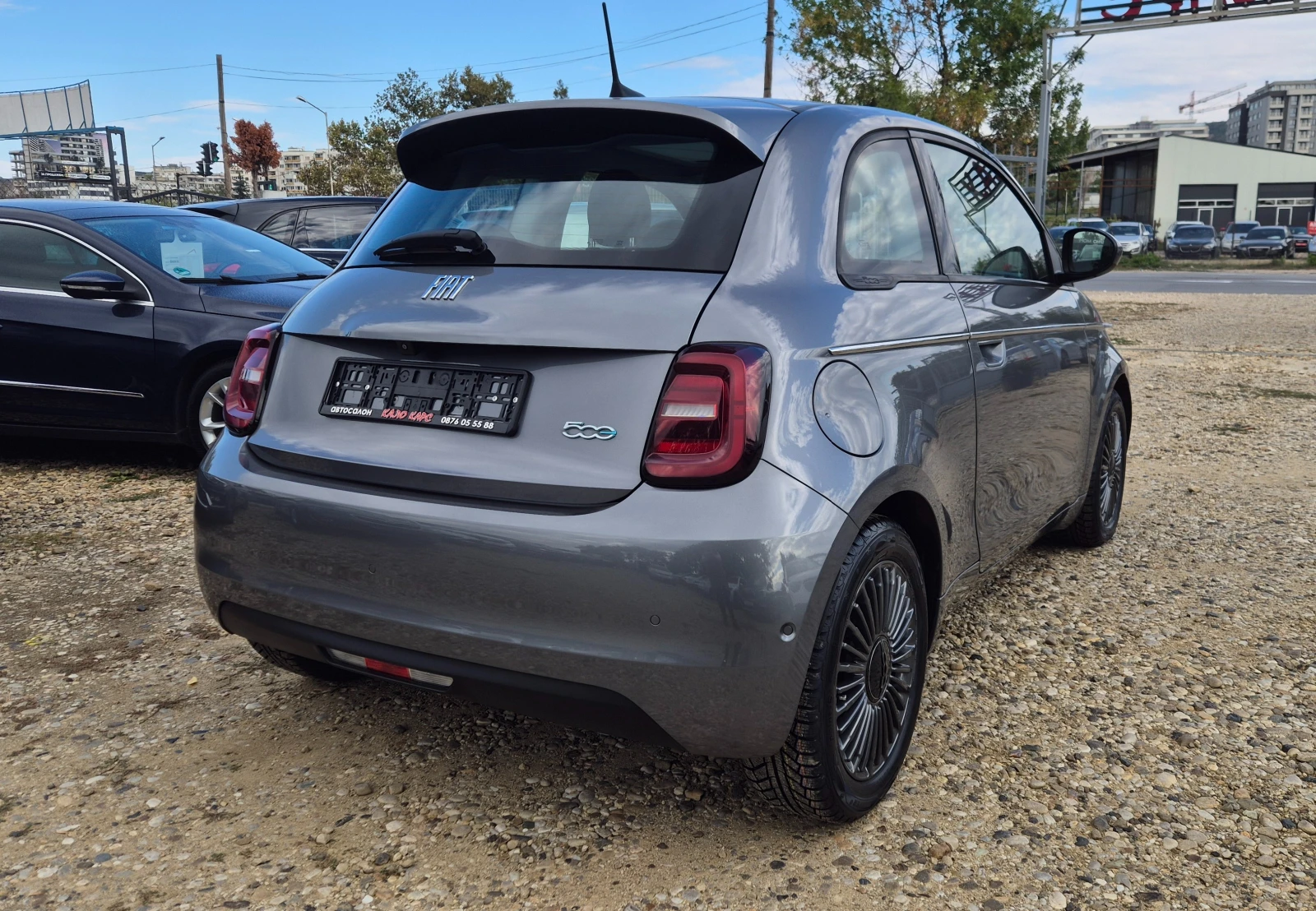 Fiat 500e 42 kWh батерия + Icon, снимка 4 - Автомобили и джипове - 56256259