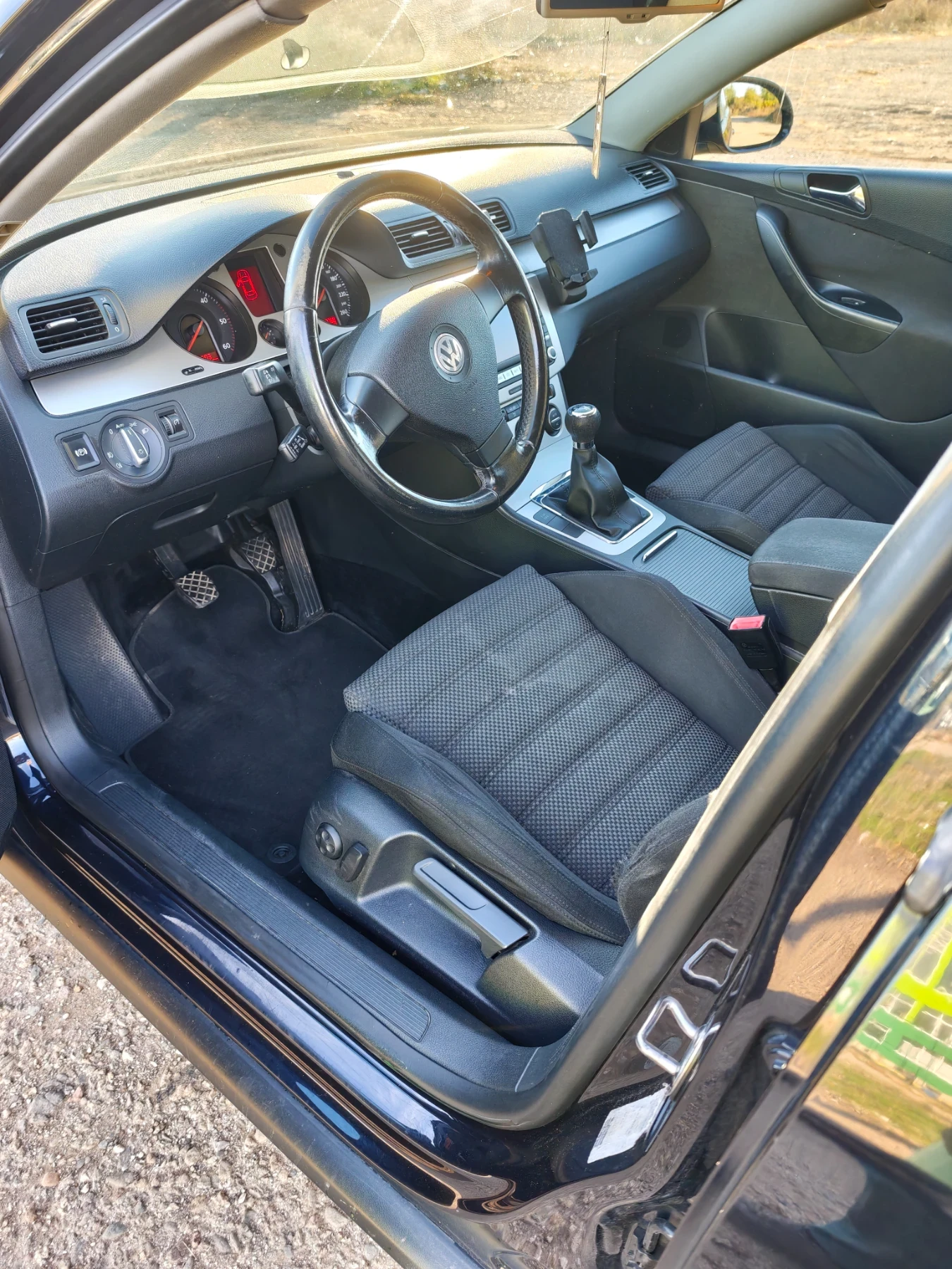 VW Passat, снимка 8 - Автомобили и джипове - 56639295
