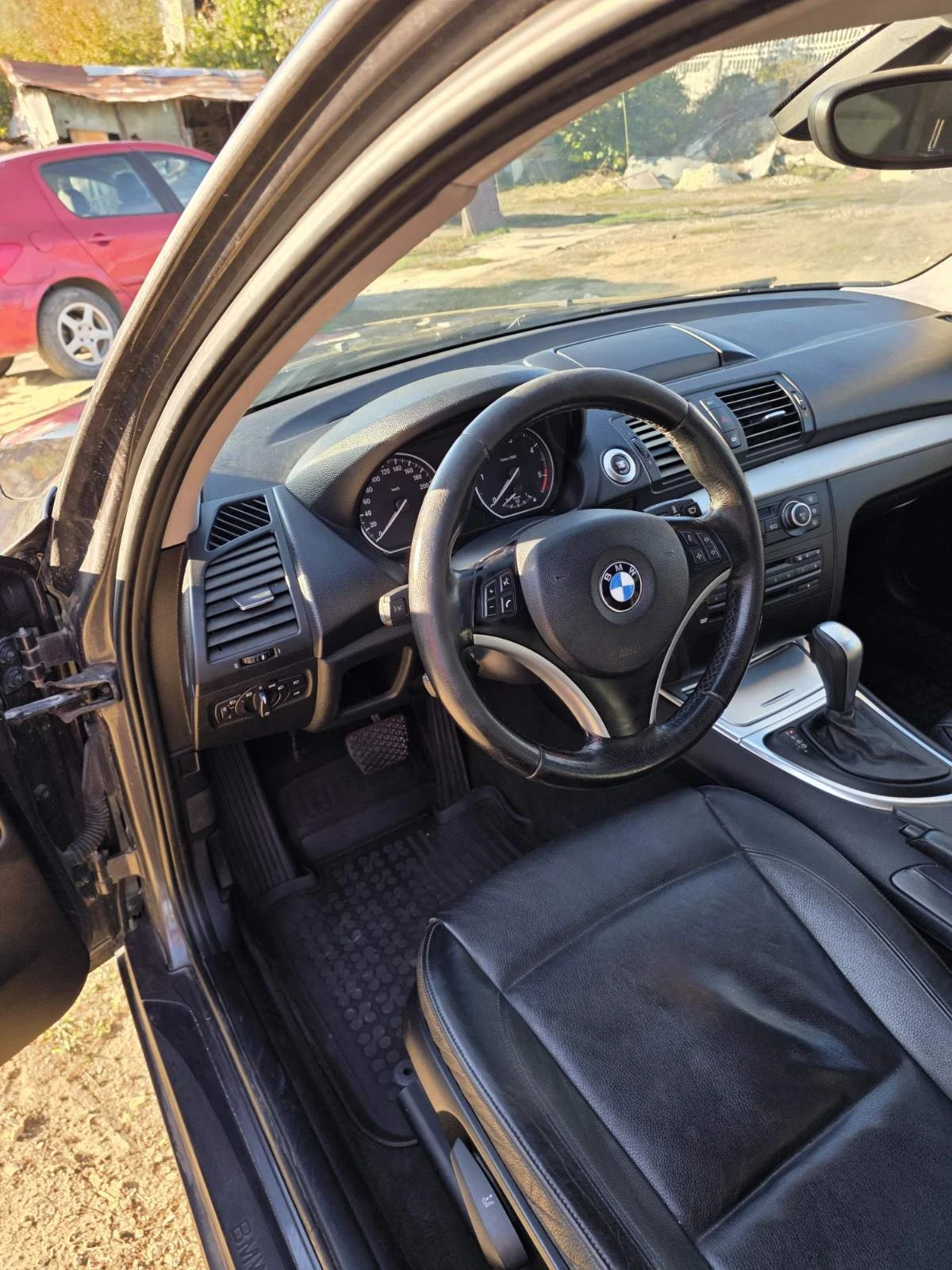 BMW 120 E87, снимка 9 - Автомобили и джипове - 56706566