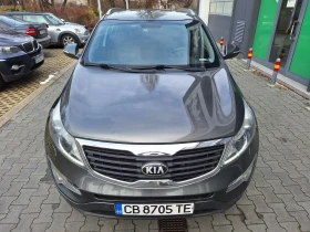 Kia Sportage 2.0CRDI ПЪЛНА СЕРВИЗНА ИСТОРИЯ !!! КАТО НОВА!!!, снимка 2