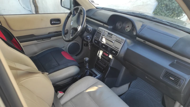 Nissan X-trail, снимка 14 - Автомобили и джипове - 48629936