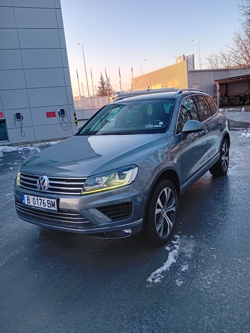 VW Touareg, снимка 3 - Автомобили и джипове - 49207959