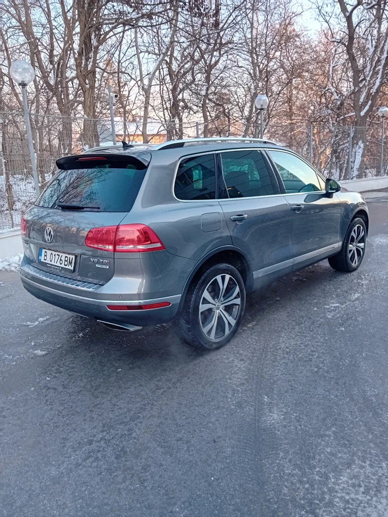 VW Touareg, снимка 5 - Автомобили и джипове - 49207959