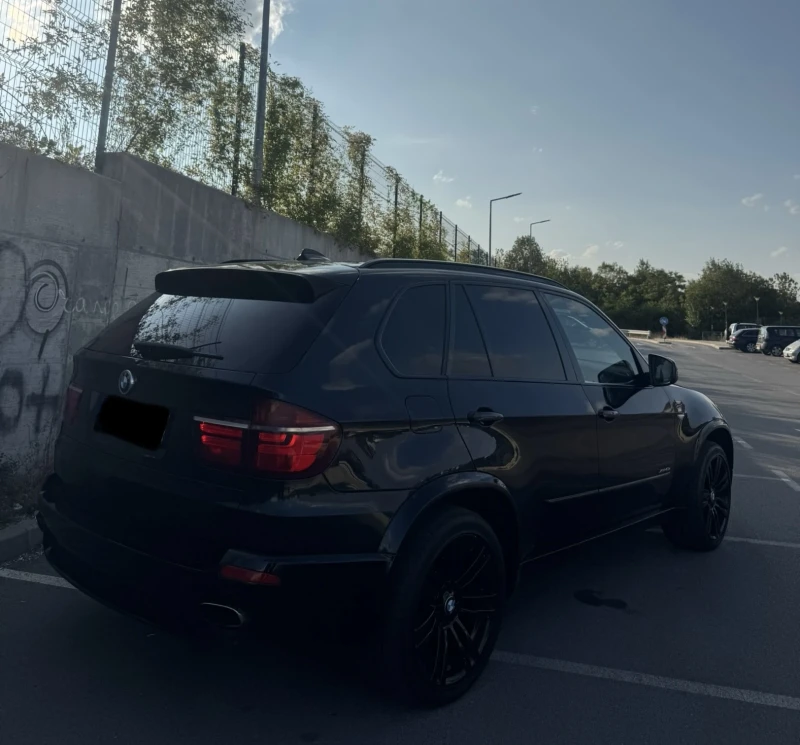 BMW X5 xDrive 40d M-Pack* PANO* TV* COMFORT* SPORT* 6+ 1*, снимка 4 - Автомобили и джипове - 52093595