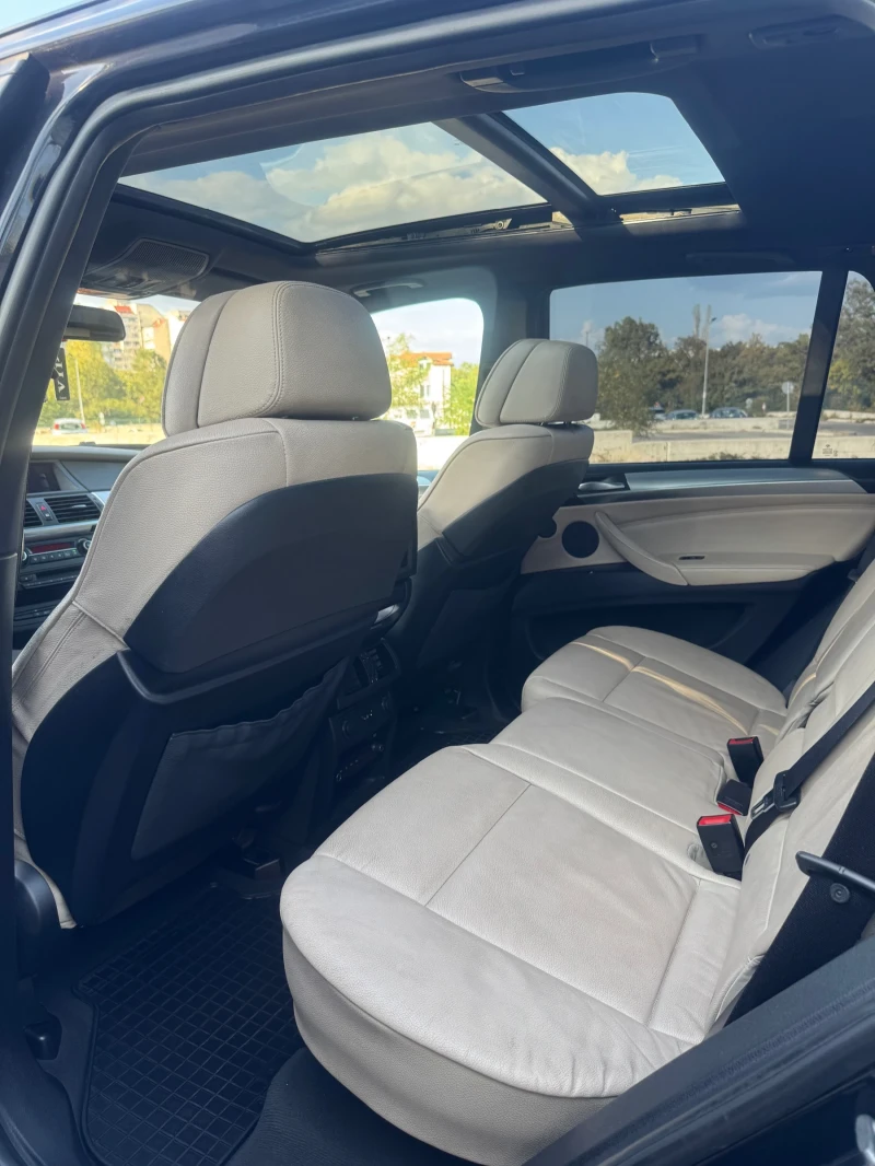 BMW X5 xDrive 40d M-Pack* PANO* TV* COMFORT* SPORT* 6+ 1*, снимка 10 - Автомобили и джипове - 52093595