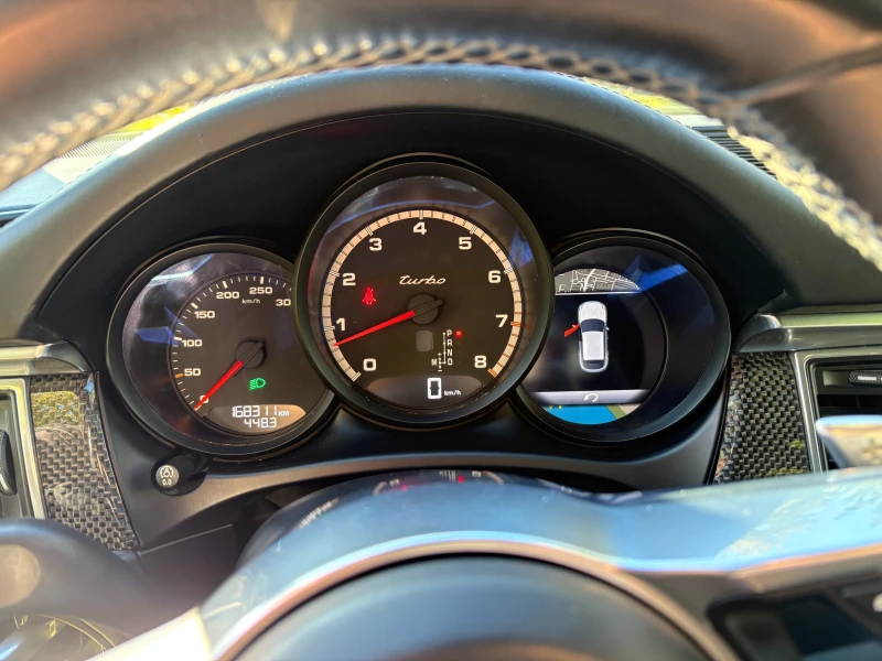 Porsche Macan TURBO 3.6 V6, снимка 5 - Автомобили и джипове - 52531811