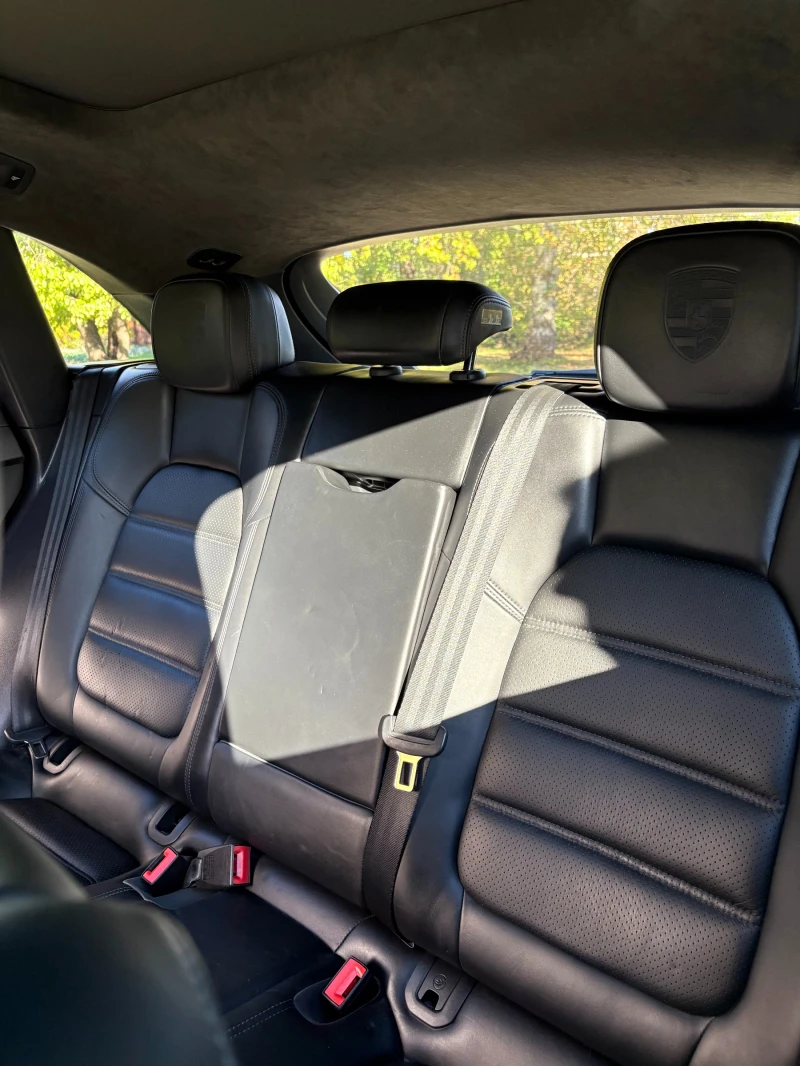 Porsche Macan TURBO 3.6 V6, снимка 10 - Автомобили и джипове - 52531811