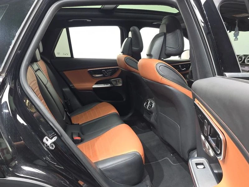 Mercedes-Benz GLC GLC300 4MATIC AMG Line| 258к.с.| ВКЛ.ТЕХНОТЕСТ, снимка 12 - Автомобили и джипове - 55663622