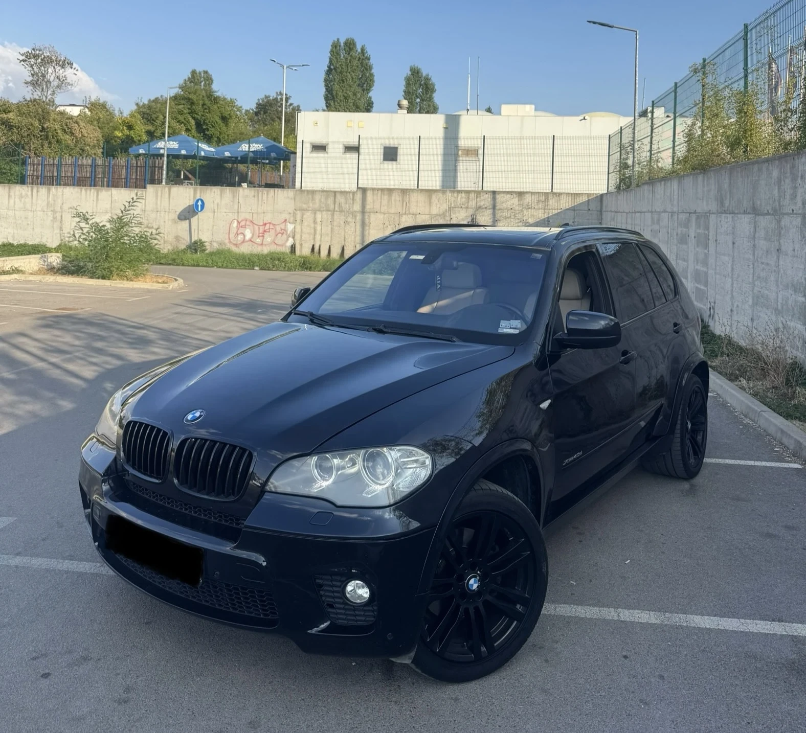 BMW X5 xDrive 40d M-Pack* PANO* TV* COMFORT* SPORT* 6+ 1*, снимка 1