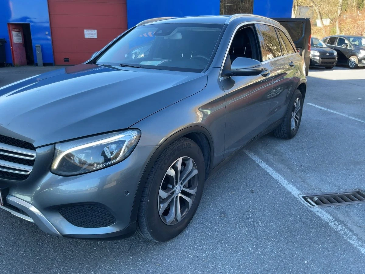 Mercedes-Benz GLC 220 GLC 220 4Matic, снимка 3 - Автомобили и джипове - 53782814