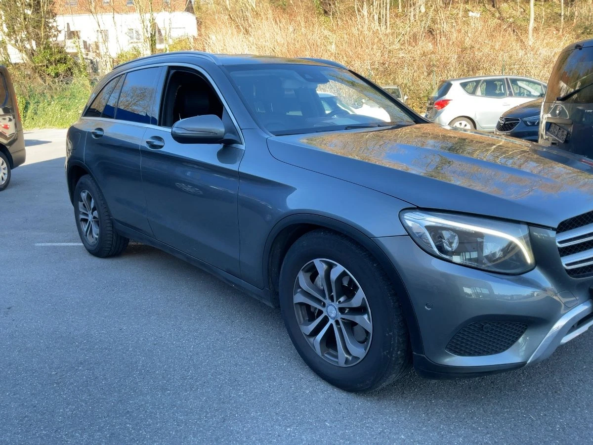 Mercedes-Benz GLC 220 GLC 220 4Matic, снимка 4 - Автомобили и джипове - 53782814
